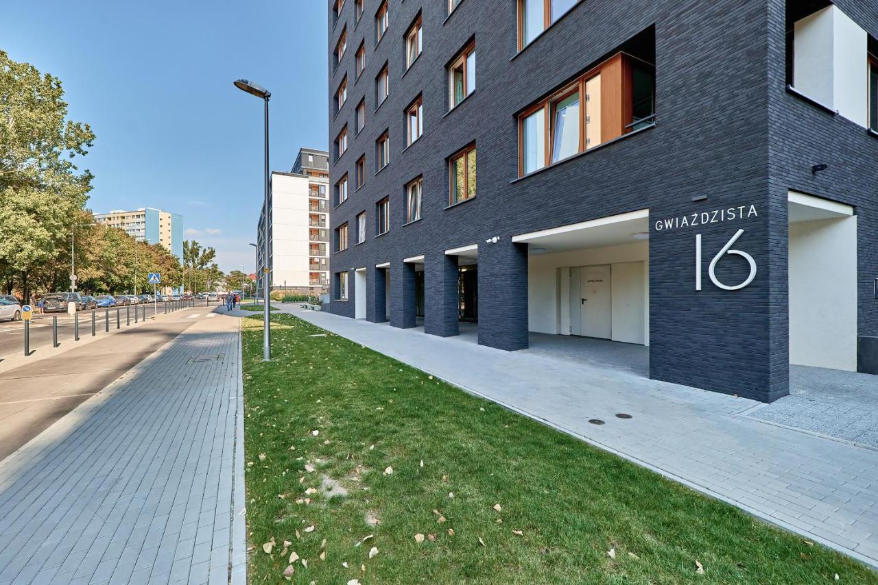 Exclusive Apartments Gwiazdzista With Free Garage Wroclaw By Noclegi Renters Esterno foto