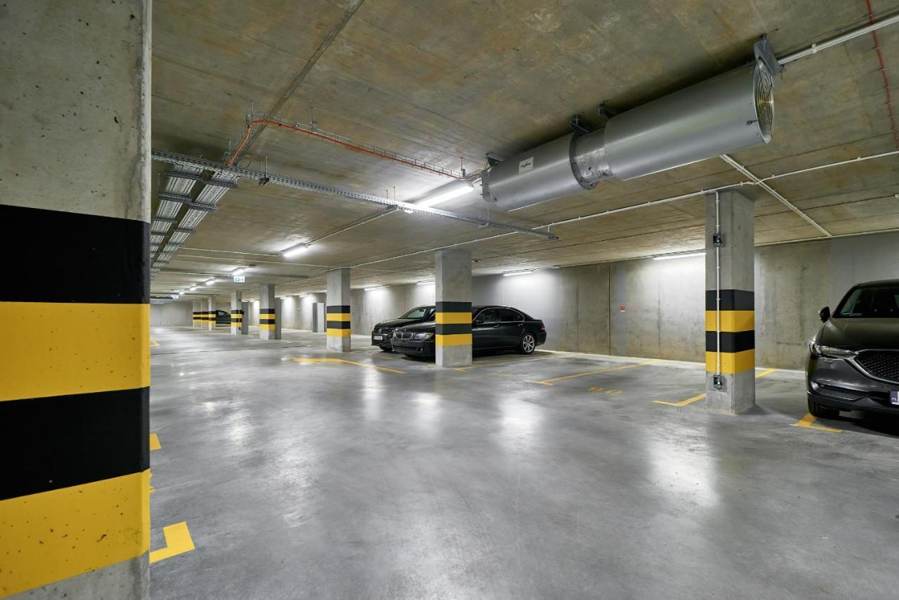 Exclusive Apartments Gwiazdzista With Free Garage Wroclaw By Noclegi Renters Esterno foto