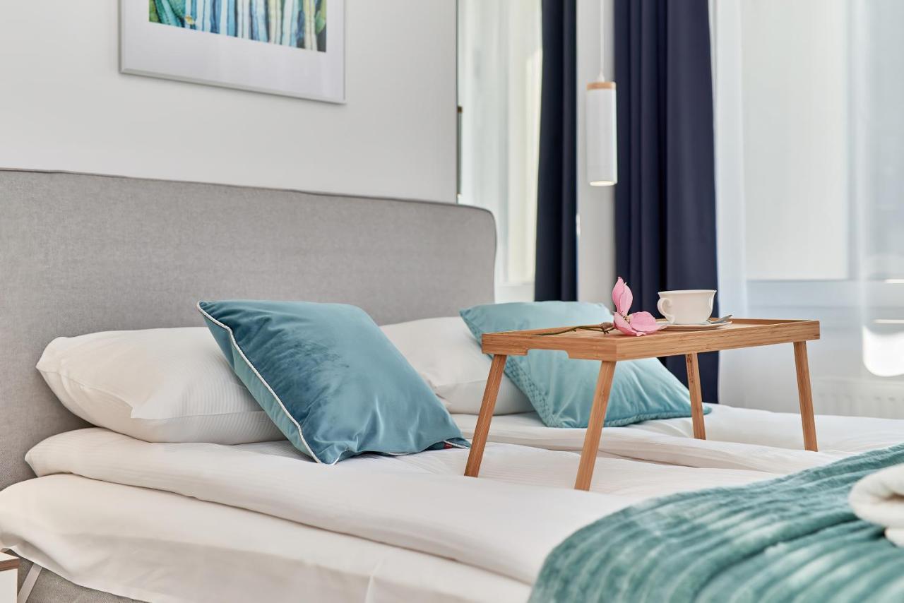 Exclusive Apartments Gwiazdzista With Free Garage Wroclaw By Noclegi Renters Esterno foto