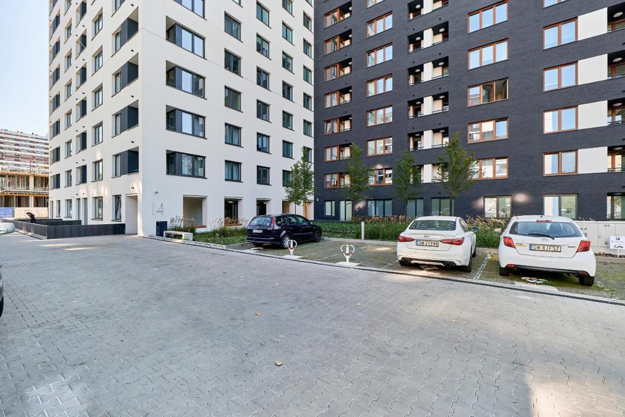 Exclusive Apartments Gwiazdzista With Free Garage Wroclaw By Noclegi Renters Esterno foto