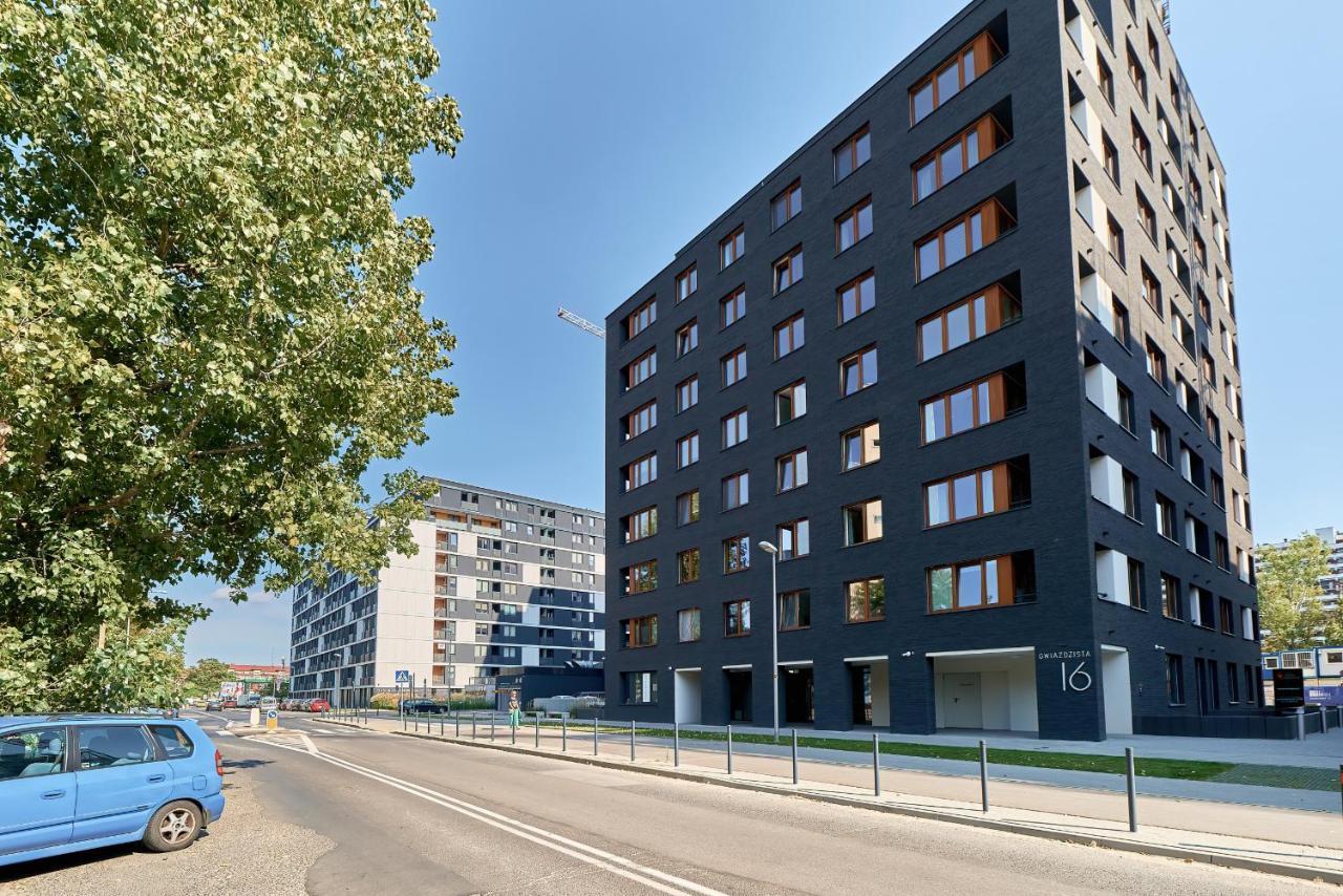 Exclusive Apartments Gwiazdzista With Free Garage Wroclaw By Noclegi Renters Esterno foto